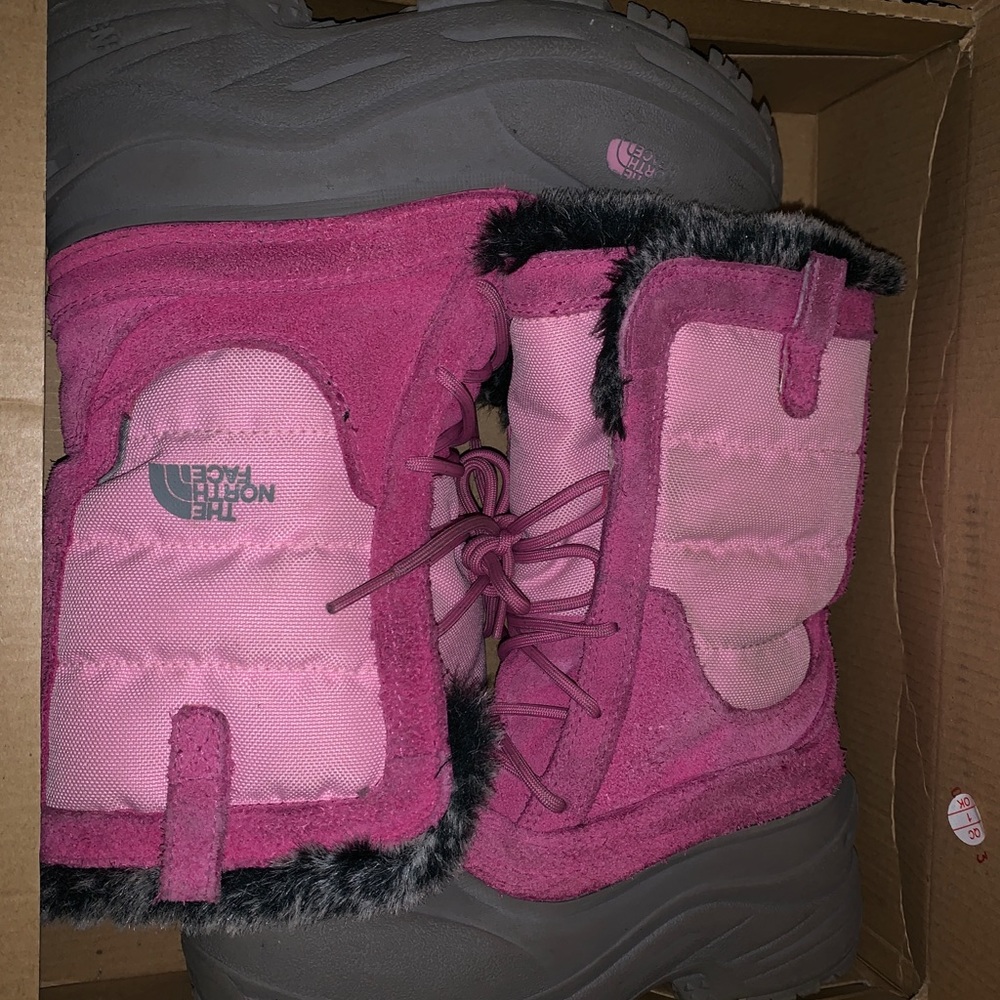 North Face Pink & Gray  Snow Boots good condition
